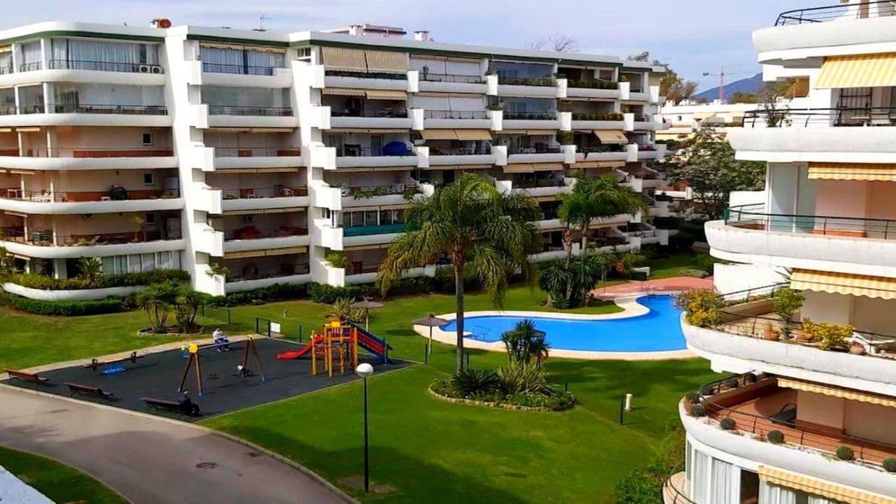 En Junto A Campos De Golf Apartament *