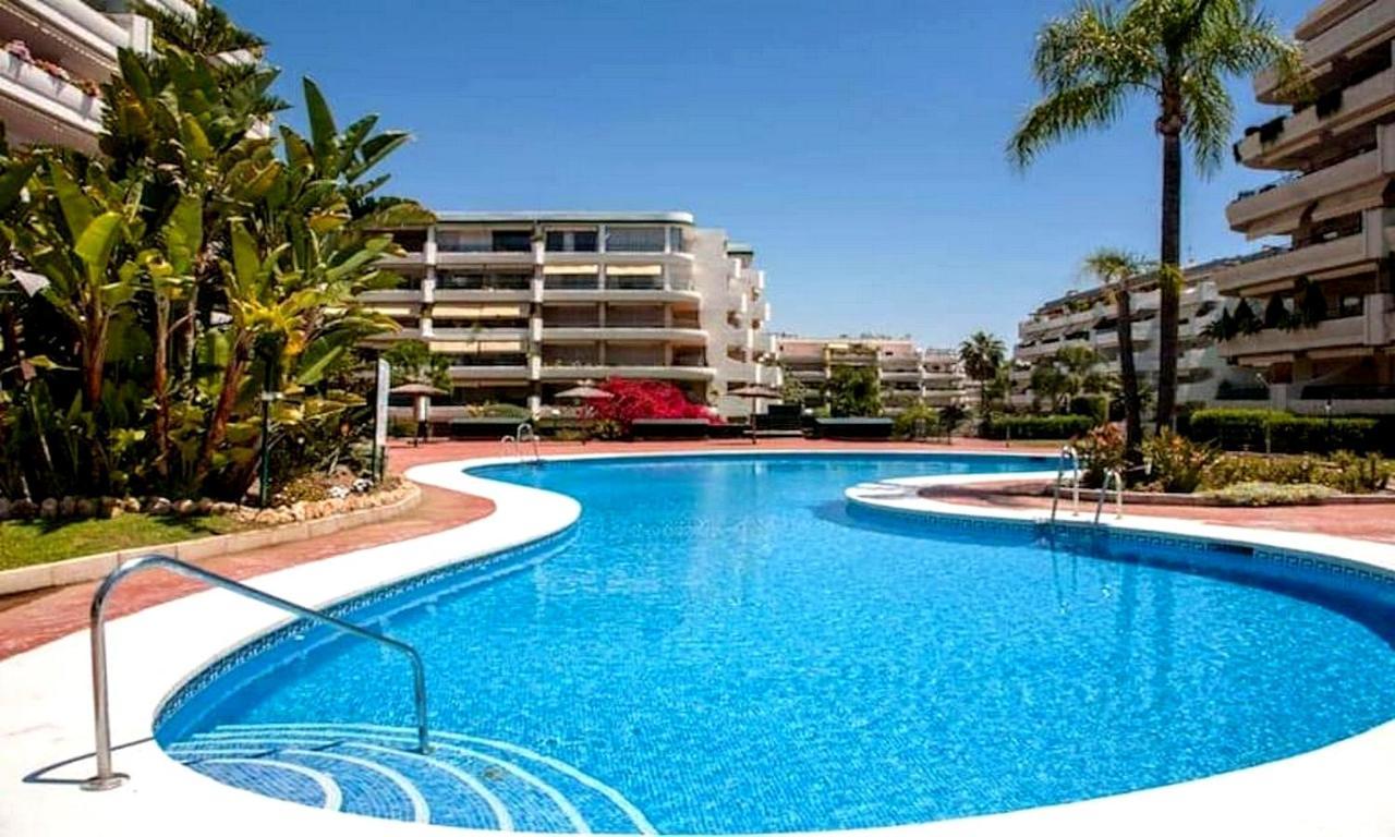 En Junto A Campos De Golf Apartament Marbella